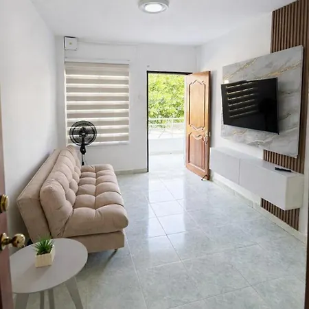 Confortable A 5 Minutos Del Aeropuerto Apartamento Cartagena