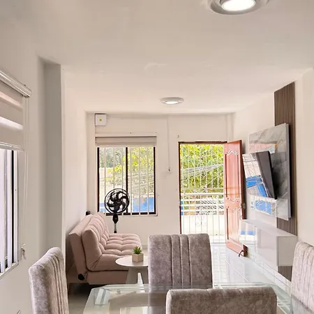 Confortable A 5 Minutos Del Aeropuerto Apartamento Cartagena